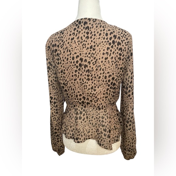 Lulu's Brown and Black Long Sleeve Blouse with Cut Out - Picture 4 of 8